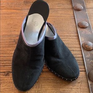 Cole Haan Suede Clog Size 71/2 AA (Narrow)